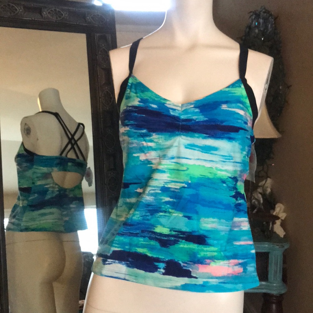 Yoga top, Swim or summer wear